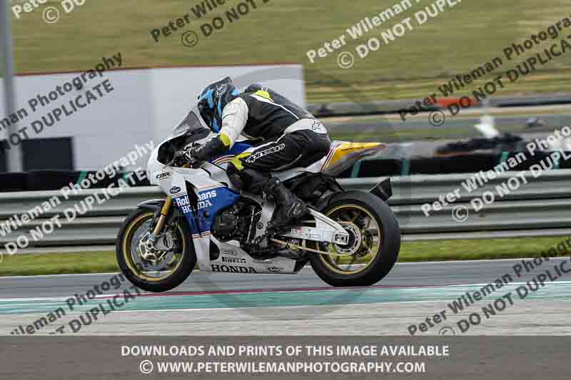 cadwell no limits trackday;cadwell park;cadwell park photographs;cadwell trackday photographs;enduro digital images;event digital images;eventdigitalimages;navarra;no limits trackdays;peter wileman photography;racing digital images;trackday digital images;trackday photos